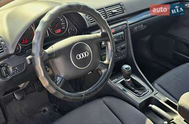 Седан Audi A4 2001 в 