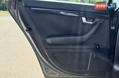 Седан Audi A4 2001 в 