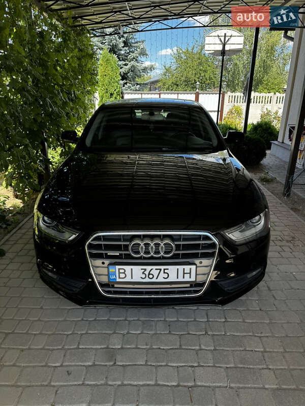 Седан Audi A4 2013 в Полтаве