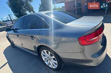 Седан Audi A4 2013 в 