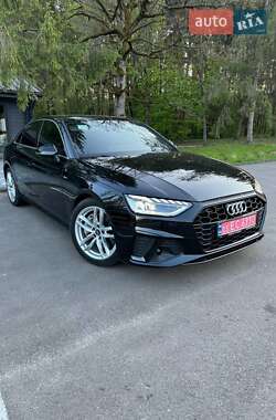 Седан Audi A4 2019 в Львові