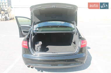 Седан Audi A4 2013 в 