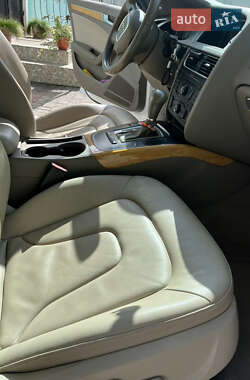 Седан Audi A4 2010 в 