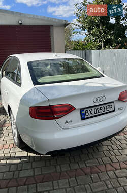 Седан Audi A4 2010 в 