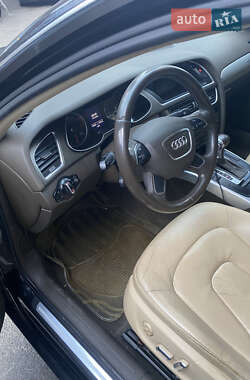 Седан Audi A4 2012 в 