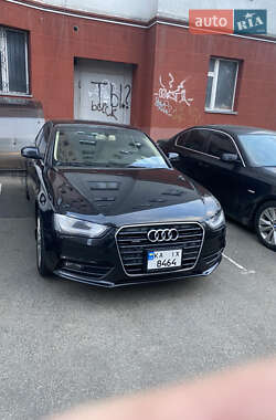 Седан Audi A4 2012 в 