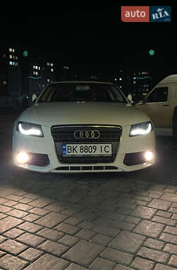 Универсал Audi A4 2010 в 