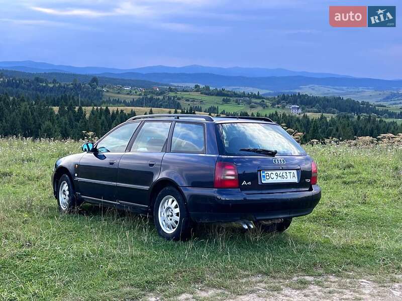 Универсал Audi A4 1997 в Турке
