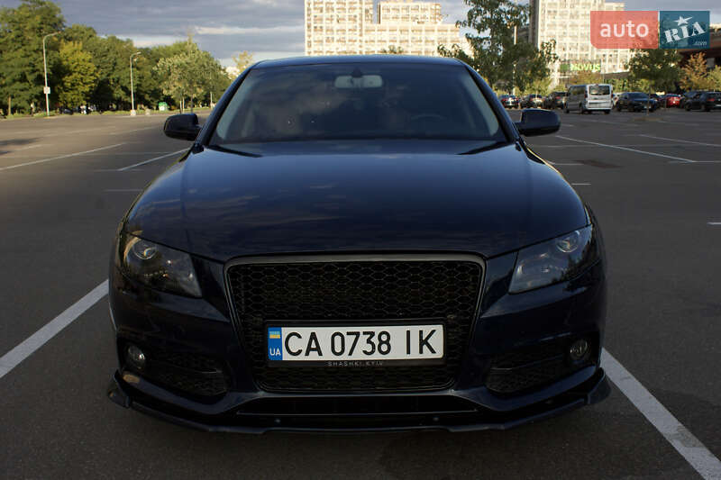 Седан Audi A4 2010 в Киеве
