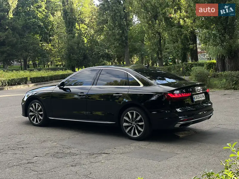 Audi A4 2019 VIN WAUZZZF43LA024185 фото оголошення 15 з 51