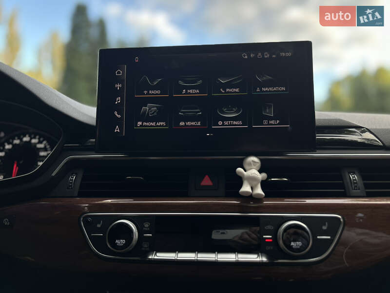 Седан Audi A4 2020 в Киеве фото 7 Седан Audi A4 2020 в Киеве