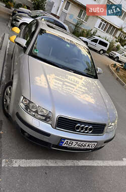 Седан Audi A4 2002 в 