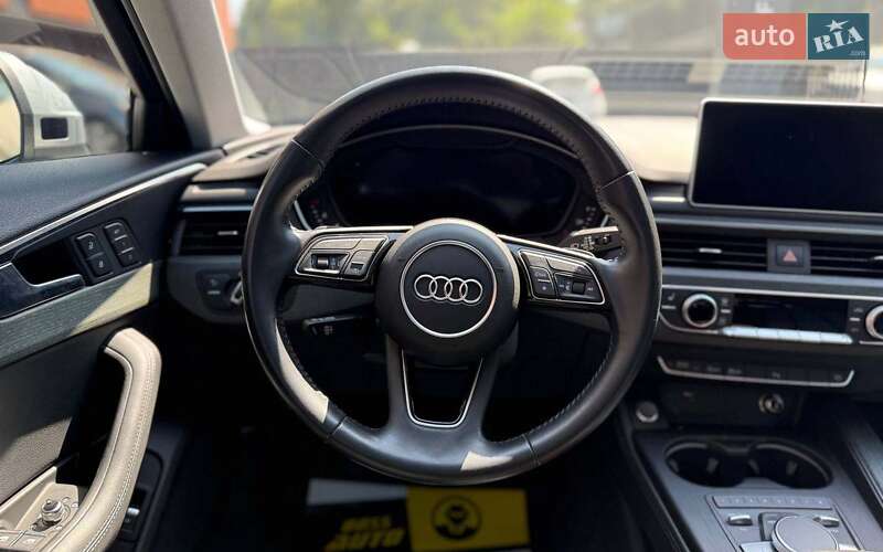 Седан Audi A4 2019 в Черновцах
