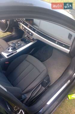 Седан Audi A4 2018 в 
