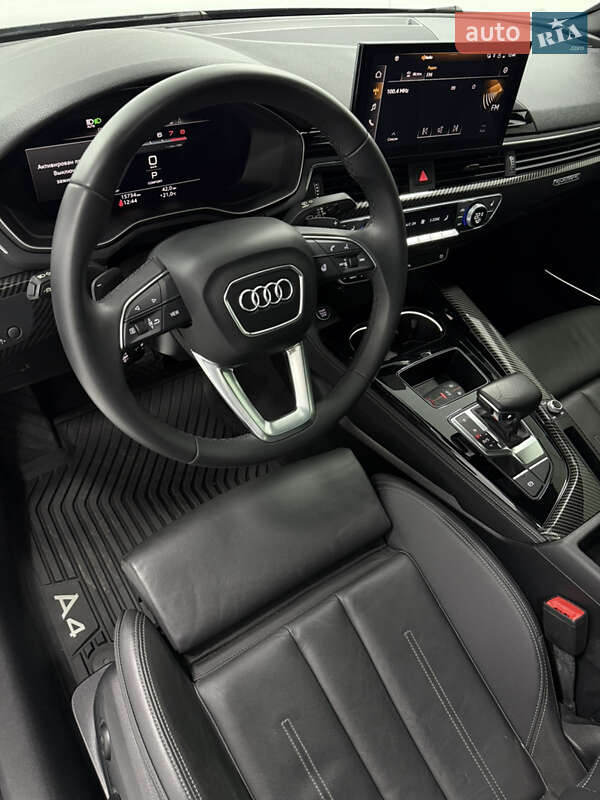 Седан Audi A4 2022 в Одессе