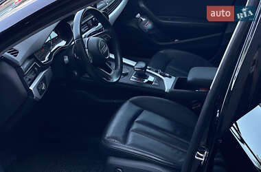 Седан Audi A4 2018 в 