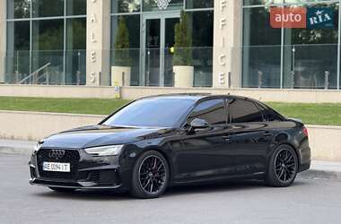 Седан Audi A4 2017 в 