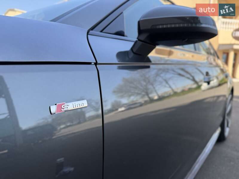 Седан Audi A4 2018 в Одессе