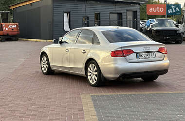 Седан Audi A4 2012 в 