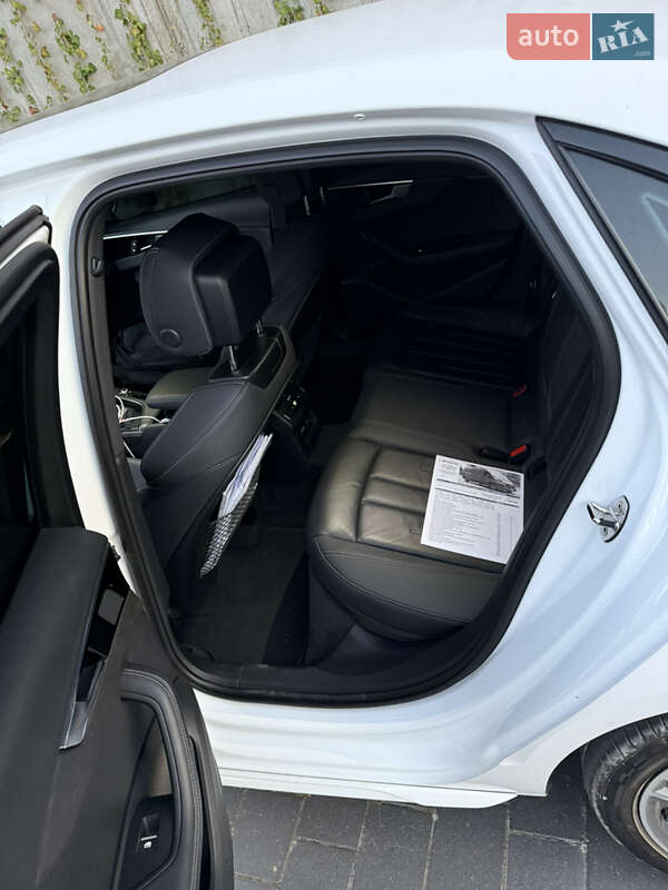Седан Audi A4 2022 в Львове фото 12 Седан Audi A4 2022 в Львове