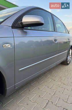 Седан Audi A4 2005 в 