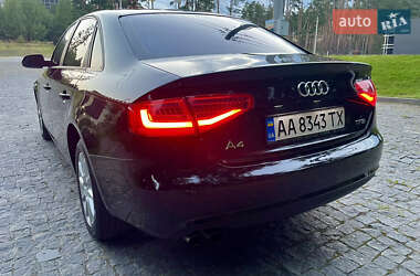 Седан Audi A4 2012 в 