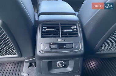 Седан Audi A4 2018 в 
