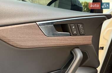 Седан Audi A4 2018 в 