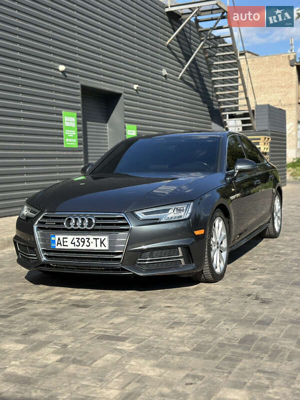 Седан Audi A4 2017 в Кривом Роге