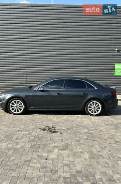 Седан Audi A4 2017 в 