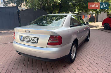Седан Audi A4 1999 в 