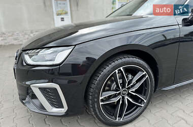 Седан Audi A4 2021 в 