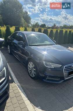 Седан Audi A4 2018 в 