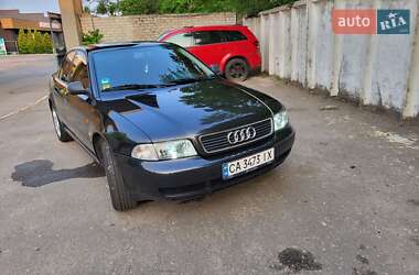 Седан Audi A4 1995 в Черкасах