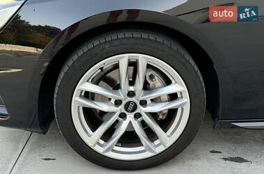 Универсал Audi A4 2022 в 