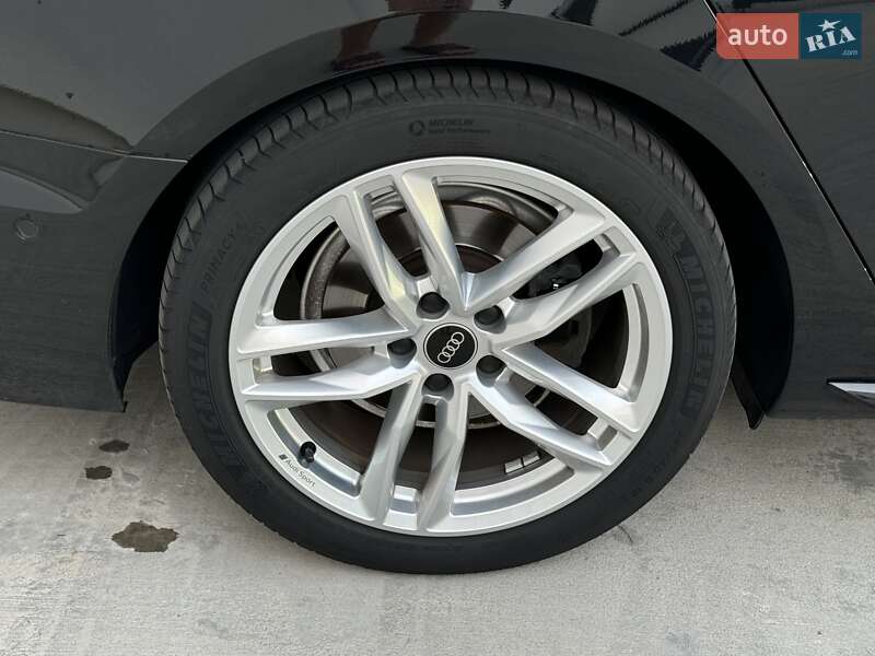 Універсал Audi A4 2022 в Луцьку