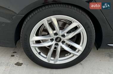 Универсал Audi A4 2022 в 
