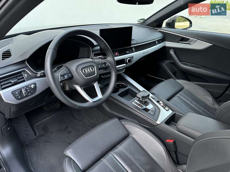 Універсал Audi A4 2022 в Луцьку