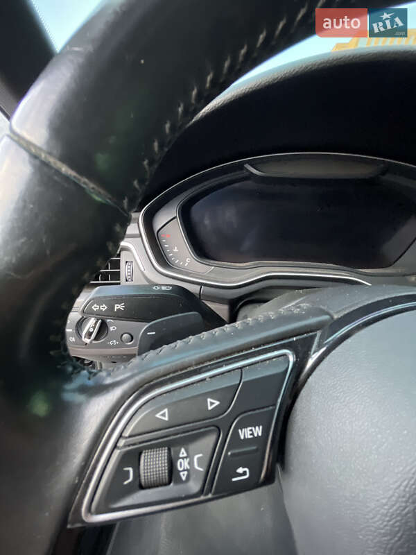 Седан Audi A4 2016 в Днепре