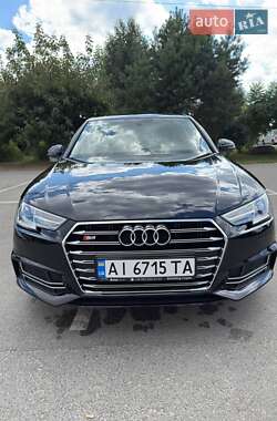 Седан Audi A4 2019 в 