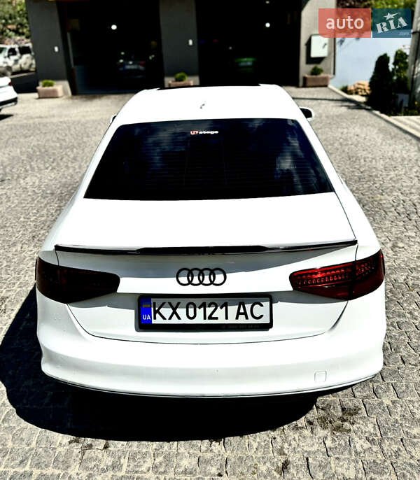 Седан Audi A4 2013 в Харькове