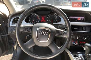 Седан Audi A4 2010 в 