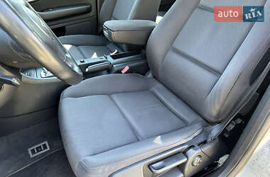 Седан Audi A4 2004 в 