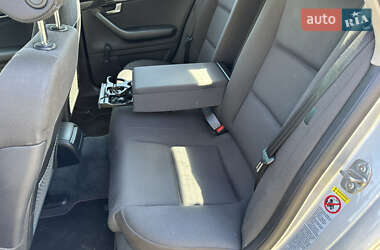 Седан Audi A4 2004 в 