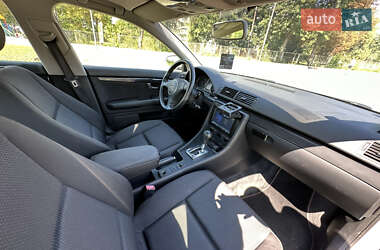 Седан Audi A4 2004 в 