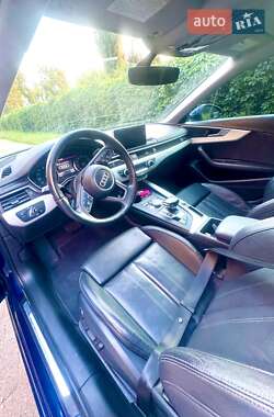 Седан Audi A4 2018 в 