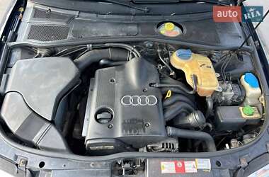 Седан Audi A4 1998 в 