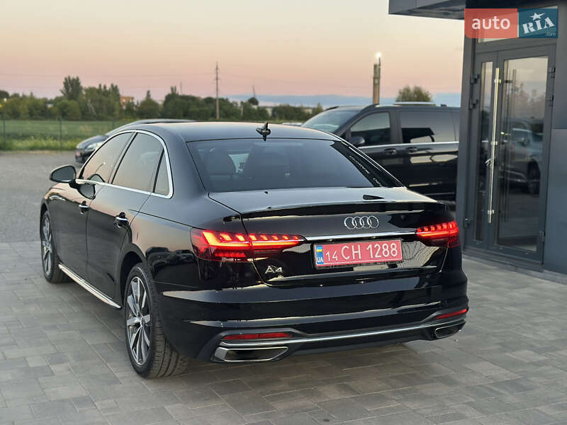 Седан Audi A4 2020 в Ровно