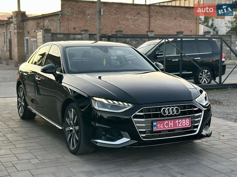 Седан Audi A4 2020 в Ровно