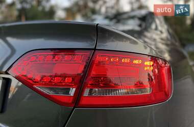 Седан Audi A4 2010 в 